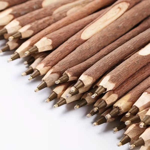 Stylo en bois personnalisable – Stylo à bille gravé nature 13 cm