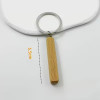 Porte-clés en bois cuboïde personnalisable avec gravure – Cadeau original en bois naturel