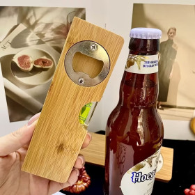 Ouvre-bouteille bambou avec niveau à bulle 2-en-1 | Lot