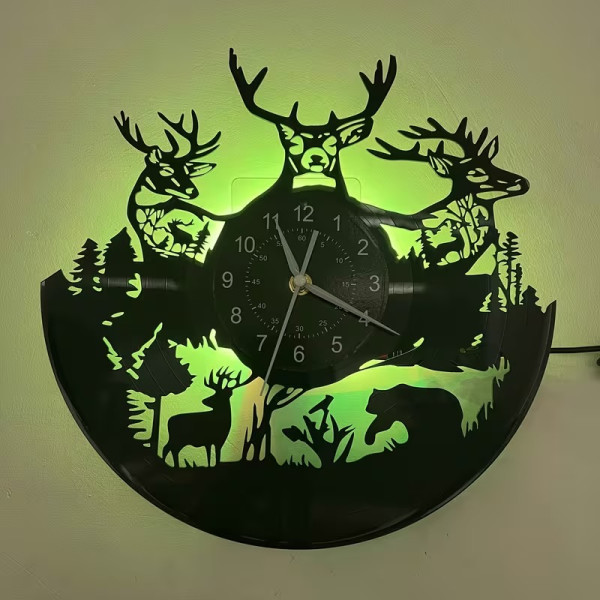 Horloge murale LED cerf et forêt en vinyle 30 cm | 7 couleurs