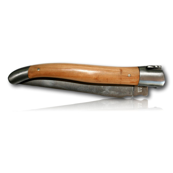 Couteau Laguiole en Aubrac Genévrier - Personnalisation et Artisanat